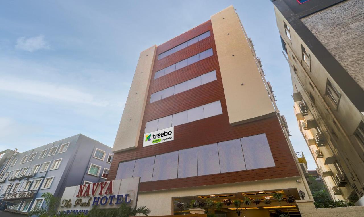 Hotel Treebo Navya The Park Hyderabad Exterior foto