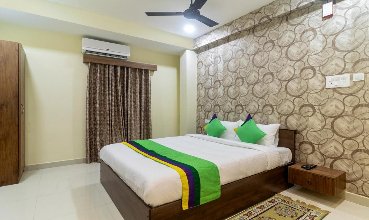 Hotel Treebo Navya The Park Hyderabad Exterior foto